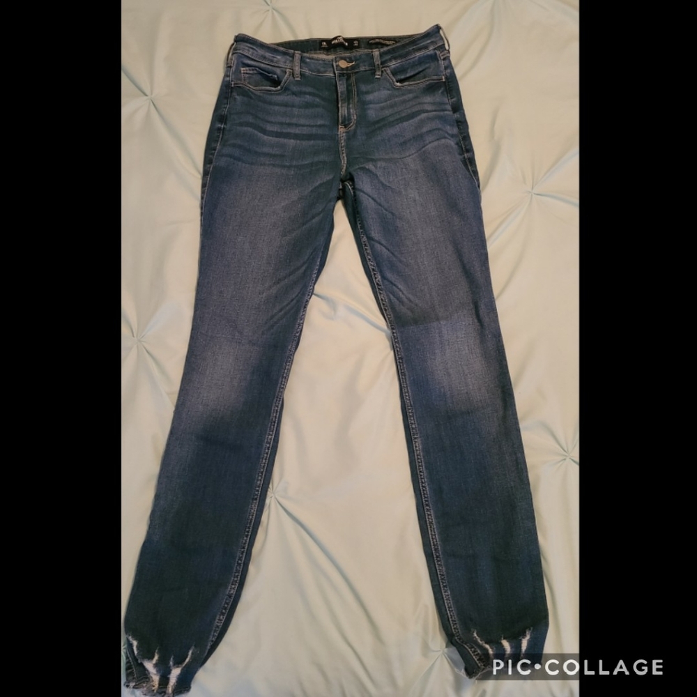 Hollister Curvy High Rise Super Skinny Jeans